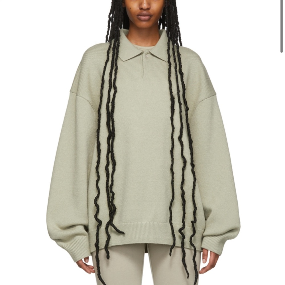 Essentials sweater - Picture 2 of 5